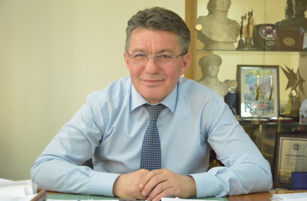 Председатель комитета по обороне и безопасности Совета Федерации, Виктор Озеров